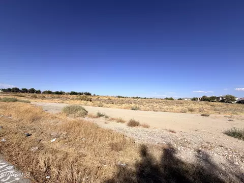 40 Th Ste Vic Avenue J8 Ste, Lancaster, CA 93535 photo 8