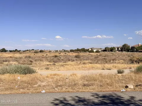 40 Th Ste Vic Avenue J8 Ste, Lancaster, CA 93535 photo 28