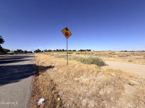 40 Th Ste Vic Avenue J8 Ste, Lancaster, CA 93535 photo 16