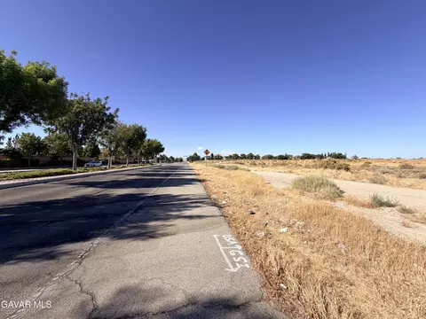 40 Th Ste Vic Avenue J8 Ste, Lancaster, CA 93535 photo 9