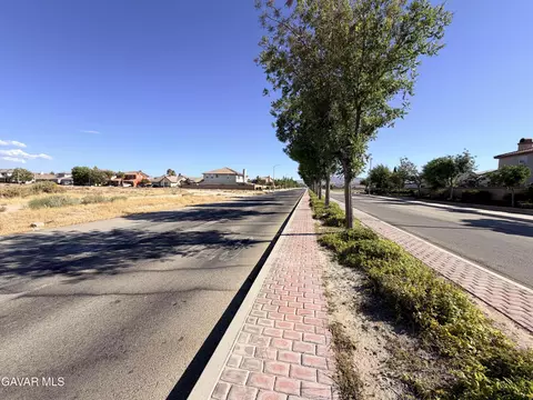 40 Th Ste Vic Avenue J8 Ste, Lancaster, CA 93535 photo 20