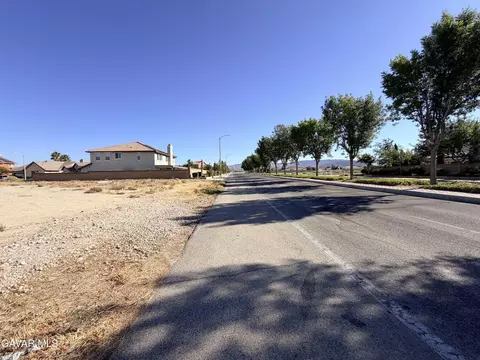40 Th Ste Vic Avenue J8 Ste, Lancaster, CA 93535 photo 10