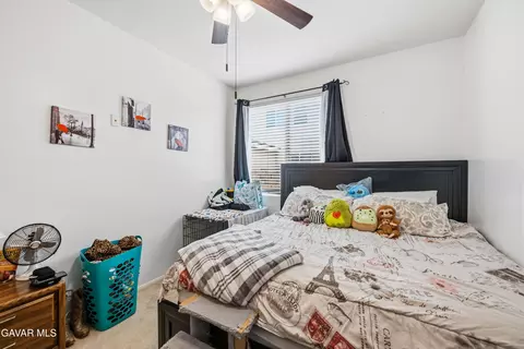 Bedroom - 44853 Normandy Ln, Lancaster, CA 93536 photo 3 of 4