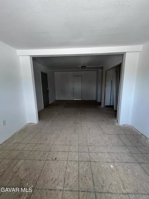 Living - 6555 E Ave H, Lancaster, CA 93535 photo 5 of 5