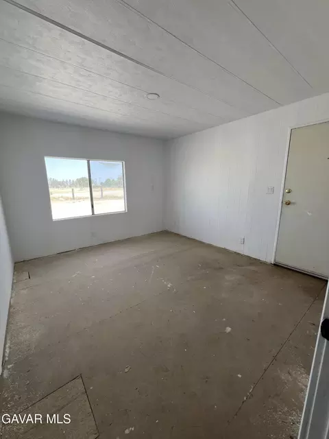 Bedroom - 6555 E Ave H, Lancaster, CA 93535 photo 4 of 9