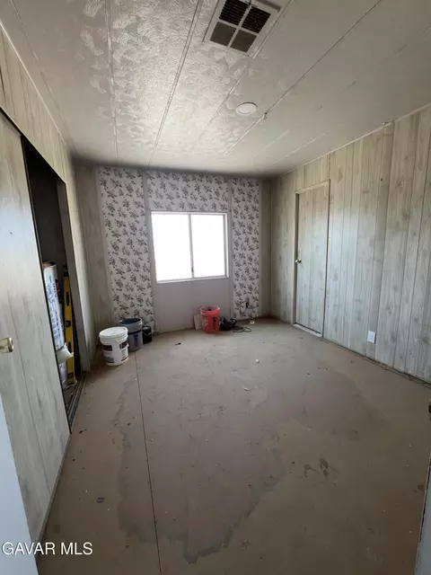 Bedroom - 6555 E Ave H, Lancaster, CA 93535 photo 6 of 9