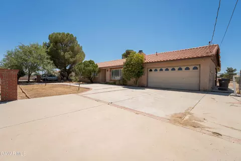 38677 18th, Palmdale, CA 93550