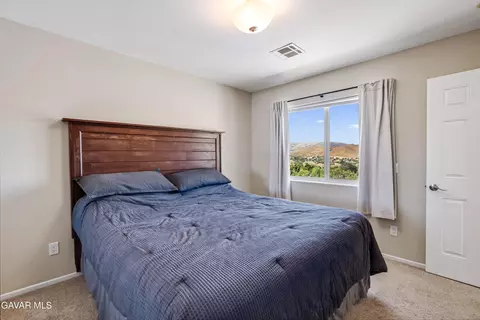 Bedroom - 31840 Cedarcroft Rd, Acton, CA 93510 photo 2 of 2
