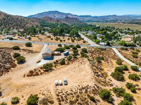 View/Area - 31840 Cedarcroft Rd, Acton, CA 93510 photo 6 of 7