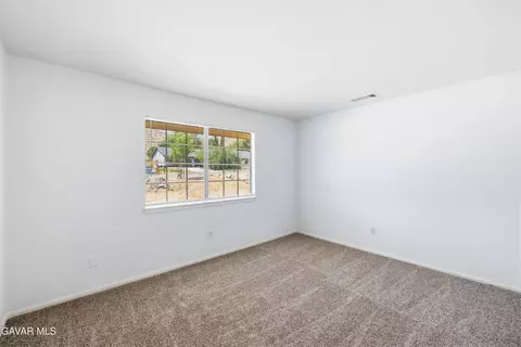 Bedroom - 39514 E 167th St, Palmdale, CA 93591 photo 1 of 6
