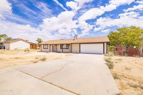Exterior - 39514 E 167th St, Palmdale, CA 93591 photo 2 of 4