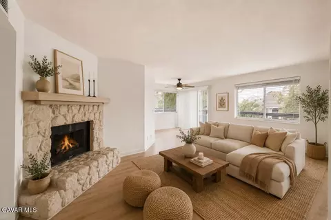 26974 Flo Ln UNIT 303, Canyon Country, CA 91351