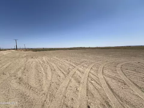 E 50th Street, Lancaster, CA 93535 photo 6