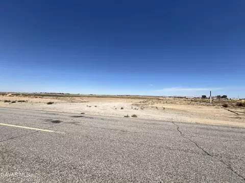 E 50th Street, Lancaster, CA 93535 photo 18