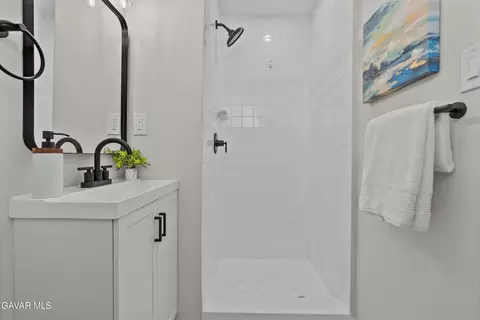 Bath - 512 E Lingard St, Lancaster, CA 93535 photo 3 of 3