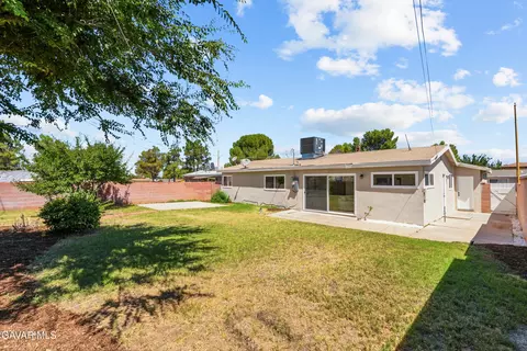 Exterior - 512 E Lingard St, Lancaster, CA 93535 photo 6 of 9