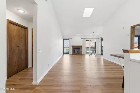 Living - 28881 Shannon Ct #27, Tehachapi, CA 93561 photo 1 of 3