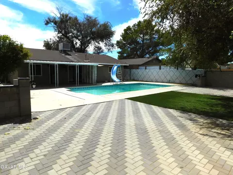 Exterior - 332 Perdew Ave, Ridgecrest, CA 93555 photo 19 of 21