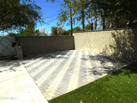 Exterior - 332 Perdew Ave, Ridgecrest, CA 93555 photo 15 of 21