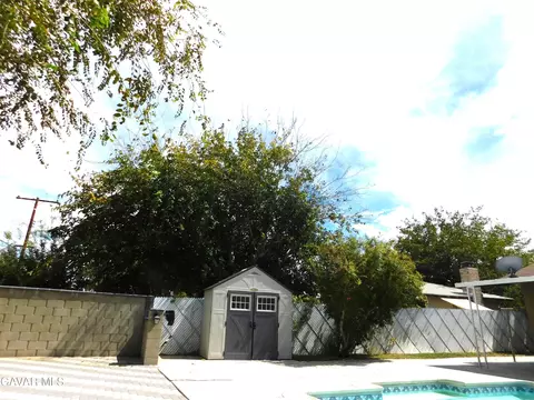 Exterior - 332 Perdew Ave, Ridgecrest, CA 93555 photo 18 of 21