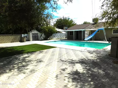 Exterior - 332 Perdew Ave, Ridgecrest, CA 93555 photo 17 of 21