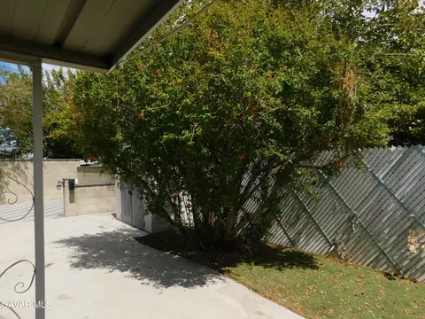 Exterior - 332 Perdew Ave, Ridgecrest, CA 93555 photo 9 of 21