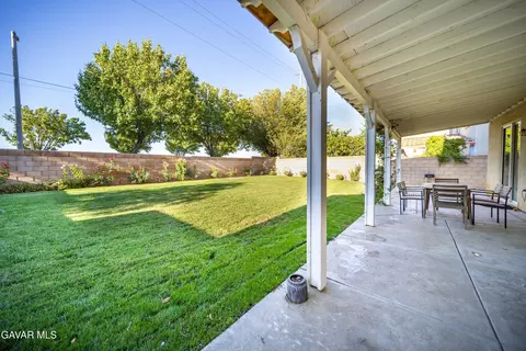 Exterior - 2757 Emerald Ln, Lancaster, CA 93535 photo 3 of 5