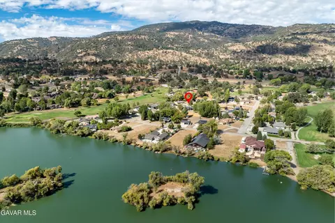 View/Area - 23940 Coral Springs Ln, Tehachapi, CA 93561 photo 6 of 10