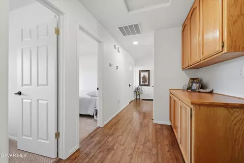 Entry Way - 23940 Coral Springs Ln, Tehachapi, CA 93561 photo 3 of 4