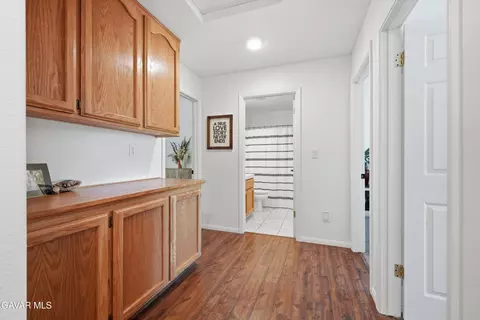 Entry Way - 23940 Coral Springs Ln, Tehachapi, CA 93561 photo 4 of 4