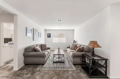 Living - 6550 Campbell St, Palmdale, CA 93552 photo 1 of 2