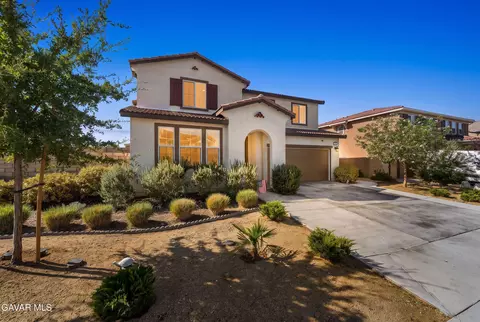 Exterior - 6550 Campbell St, Palmdale, CA 93552 photo 2 of 14