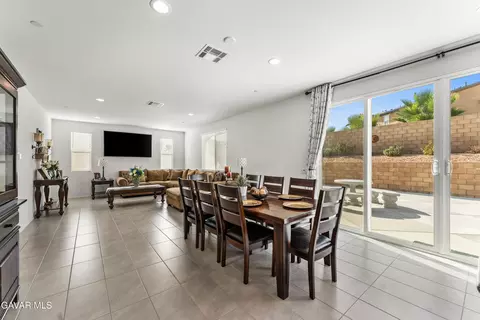 Dining - 6550 Campbell St, Palmdale, CA 93552 photo 4 of 4