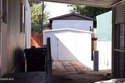 Exterior - 1301 E Avenue I #SPC 90, Lancaster, CA 93535 photo 2 of 2