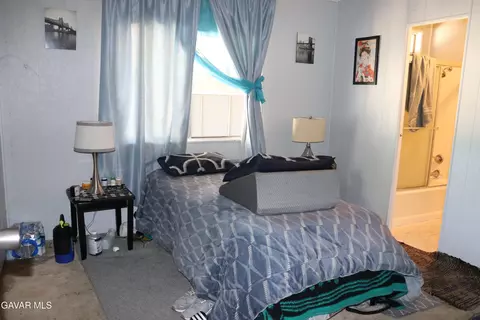 Bedroom - 1301 E Avenue I #SPC 90, Lancaster, CA 93535 photo 3 of 4