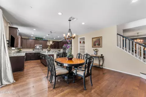 Dining - 43904 Windrose Pl, Lancaster, CA 93536 photo 4 of 5
