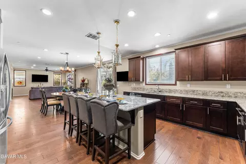 Kitchen - 43904 Windrose Pl, Lancaster, CA 93536 photo 3 of 3