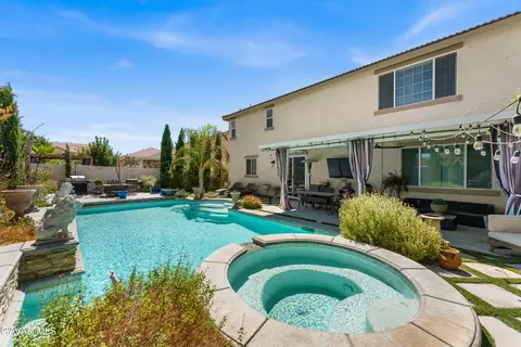 Exterior - 43904 Windrose Pl, Lancaster, CA 93536 photo 10 of 11