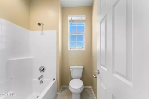 Bath - 43904 Windrose Pl, Lancaster, CA 93536 photo 4 of 4