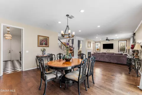 Dining - 43904 Windrose Pl, Lancaster, CA 93536 photo 5 of 5