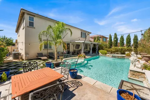 Exterior - 43904 Windrose Pl, Lancaster, CA 93536 photo 6 of 11