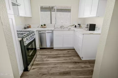 Kitchen - 2810 Juniper Dr, Palmdale, CA 93550 photo 1 of 3