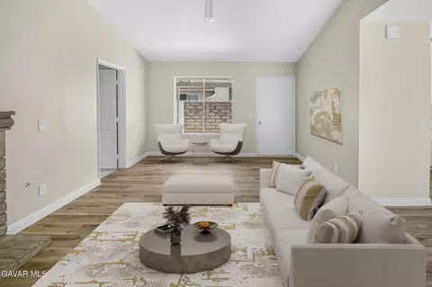 Living - 2810 Juniper Dr, Palmdale, CA 93550 photo 5 of 11