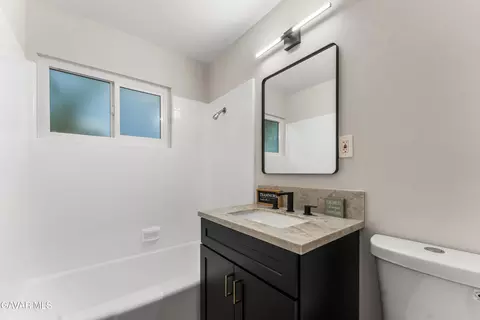 Bath - 45020 Lorimer Ave, Lancaster, CA 93534 photo 2 of 2