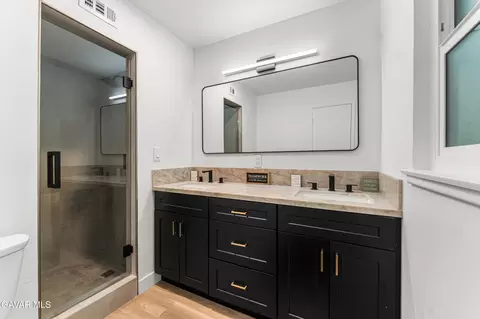 Bath - 45020 Lorimer Ave, Lancaster, CA 93534 photo 1 of 2