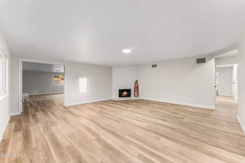 Living - 45020 Lorimer Ave, Lancaster, CA 93534 photo 2 of 8