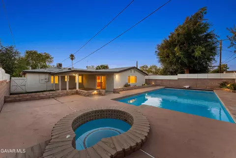 Exterior - 45020 Lorimer Ave, Lancaster, CA 93534 photo 4 of 10