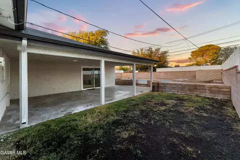 Exterior - 45020 Lorimer Ave, Lancaster, CA 93534 photo 3 of 10