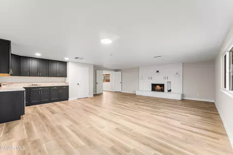 Living - 45020 Lorimer Ave, Lancaster, CA 93534 photo 6 of 8
