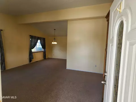 Entry Way - 45465 E 25th St #SPC 176, Lancaster, CA 93535 photo 1 of 3